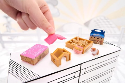 MGAs Miniverse-Mini Animals PDQ 595700-EUC