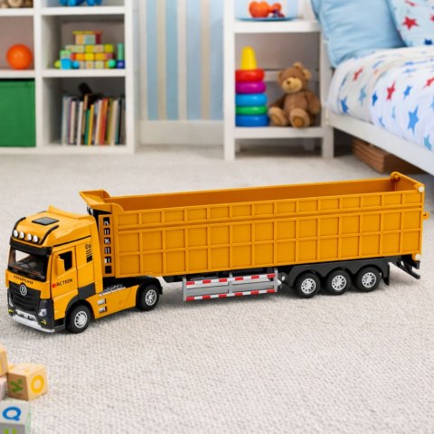 Ciężarówka wywrotka żółta