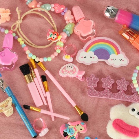 Kuferek zestaw kosmetyków do makijażu i paznokci makeup kosmetyki cienie lakiery szuflady syrenka Kuferek zestaw kosmetyków do makijażu i paznokci makeup kosmetyki cienie lakiery szuflady syrenka