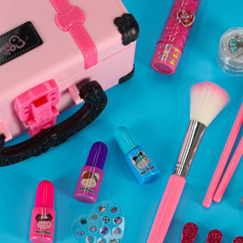 Kuferek zestaw kosmetyków do makijażu i paznokci makeup kosmetyki cienie lakiery walizka Kuferek zestaw kosmetyków do makijażu i paznokci makeup kosmetyki cienie lakiery walizka
